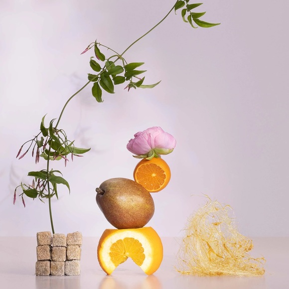 NIB Good Chemistry Rollerball, Cheerful Charmer Essential oils perfume - Picture 2 of 4